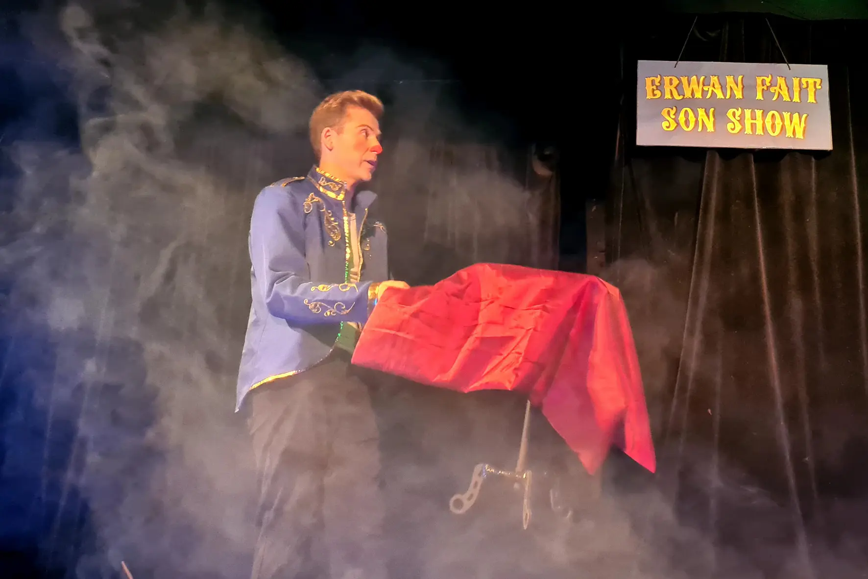 Erwan fait son show - spectacle pour enfants - Sur Mesure Spectacles