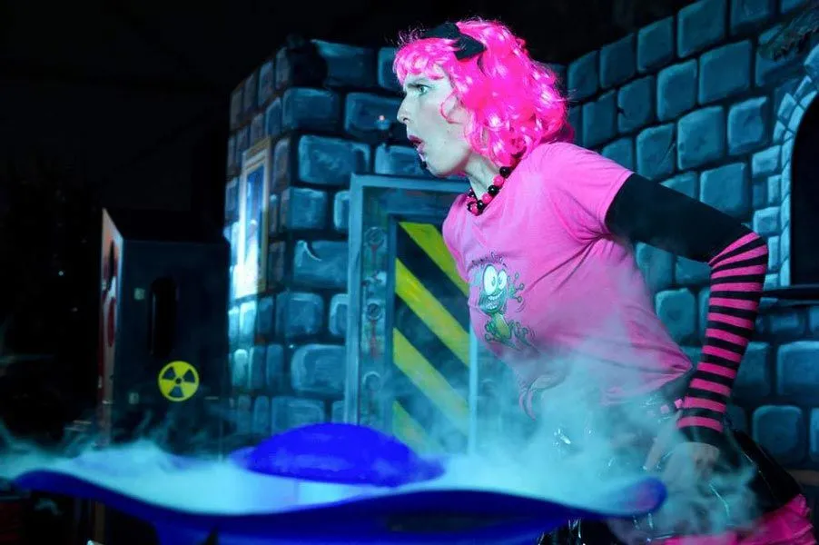 Les Magicaventures d'Eglantine et du Professeur Trucmuche - Spectacle pour enfants - Sur Mesure Spectacles