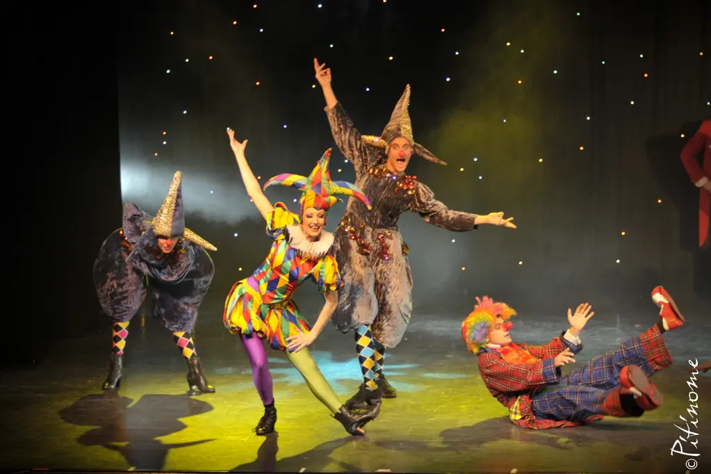 Le Noël de Clara - Spectacle pour enfants - Sur Mesure Spectacles