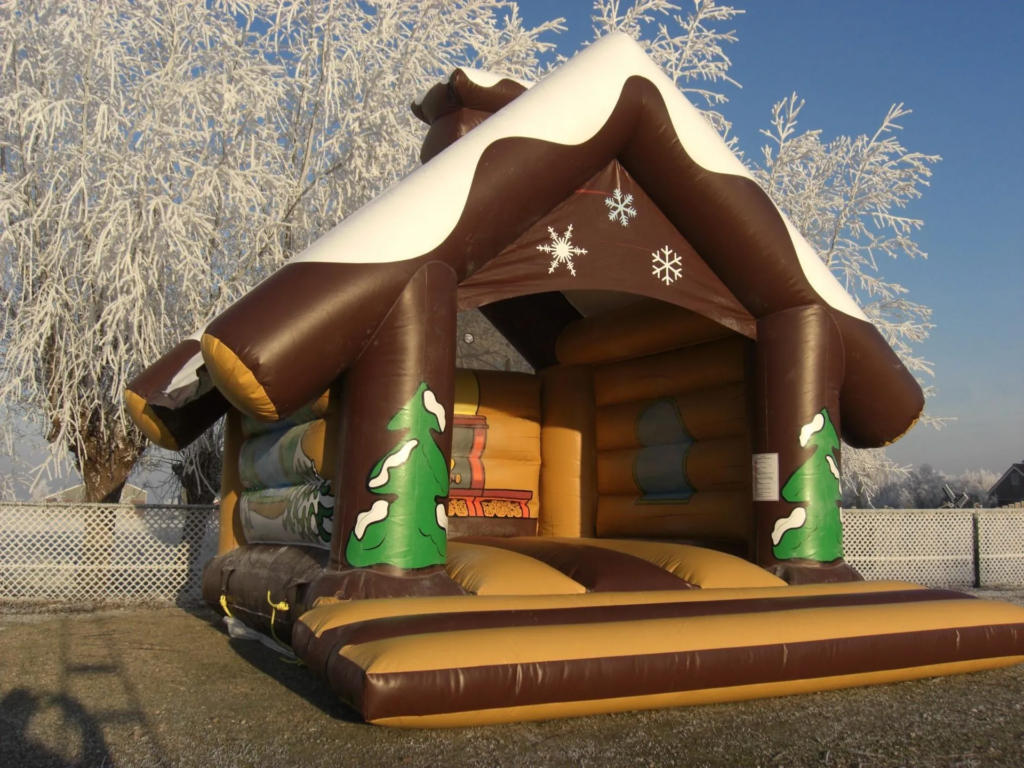 le chalet - Structures gonflables - Sur Mesure Spectacles