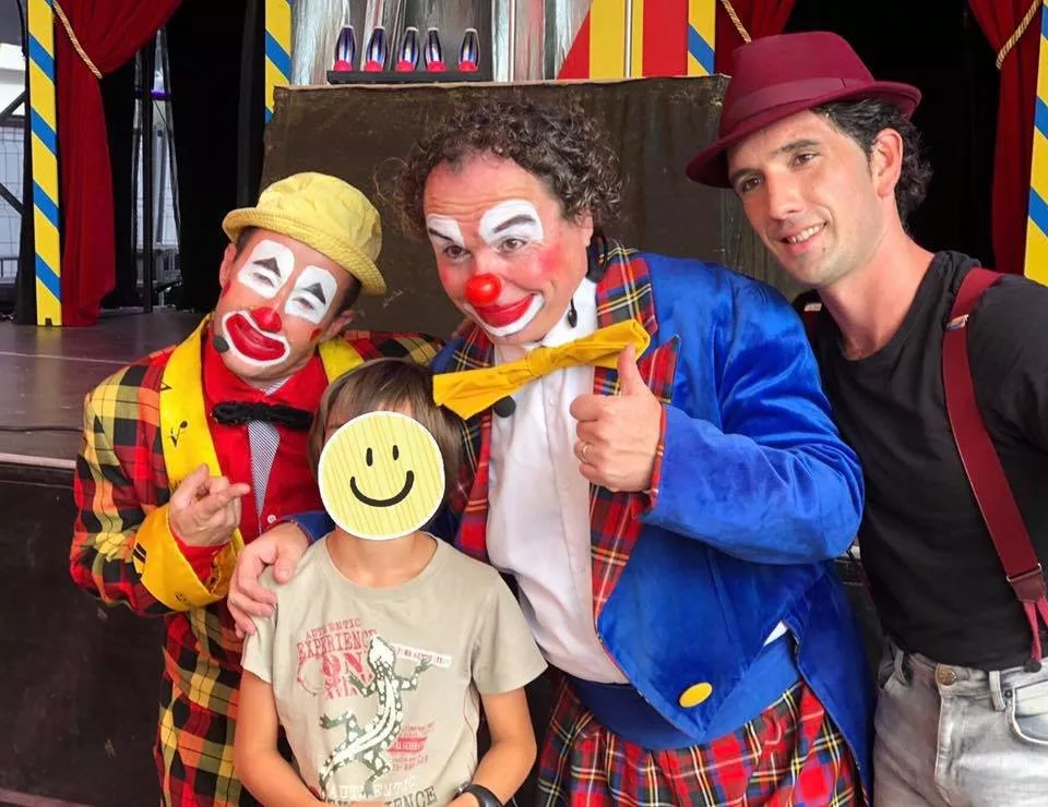 Clown Circus -Spectacle pour enfants - Sur Mesure Spectacles