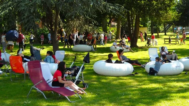 Coussin relax  -Structures gonflables Sur Mesure Spectacles