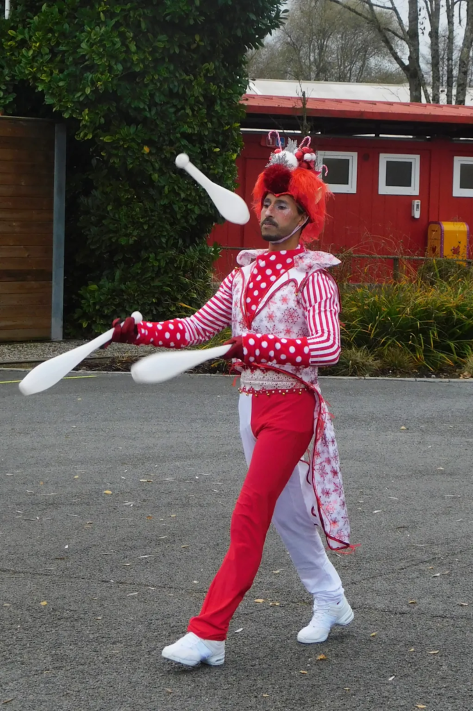 Spectacle Elfy en foly - Sur Mesure Spectacles