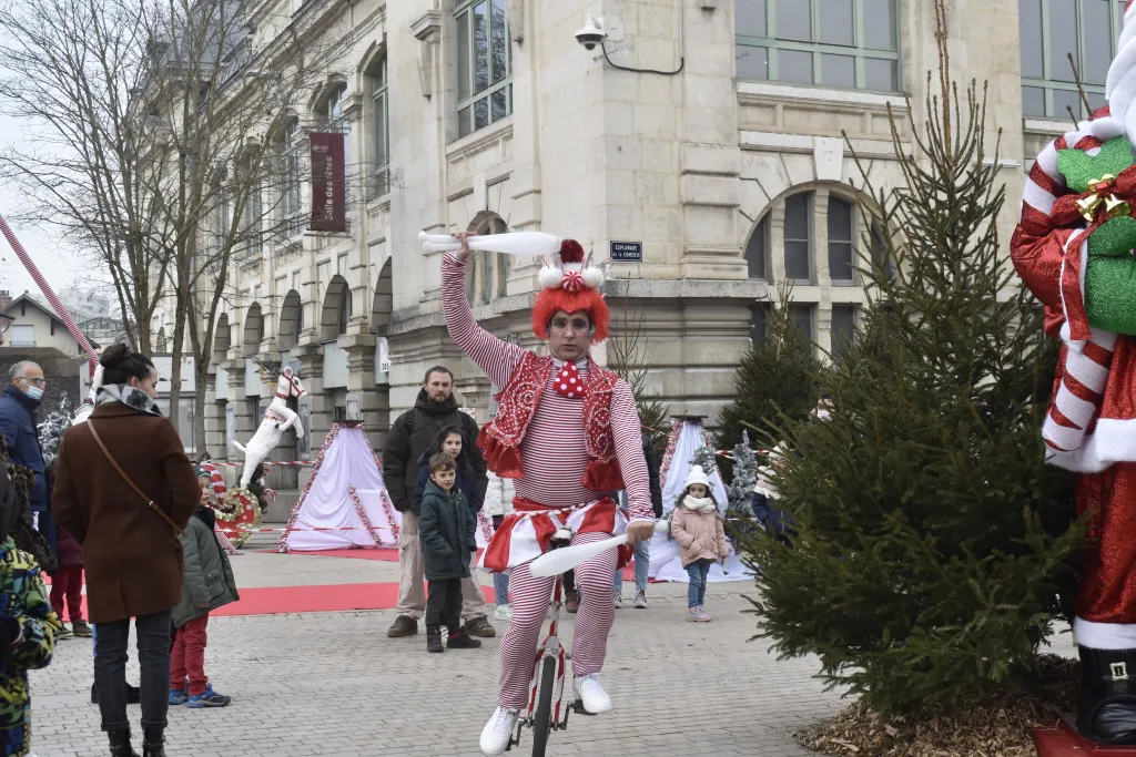 Spectacle Elfy en foly - Sur Mesure Spectacles