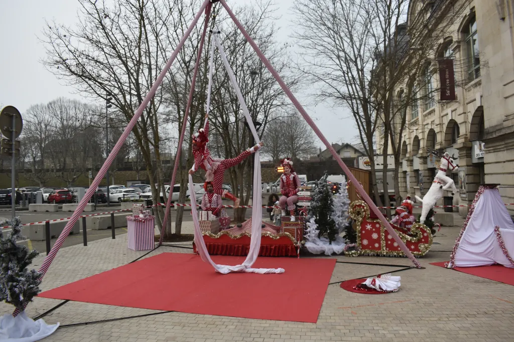 Spectacle Elfy en foly - Sur Mesure Spectacles