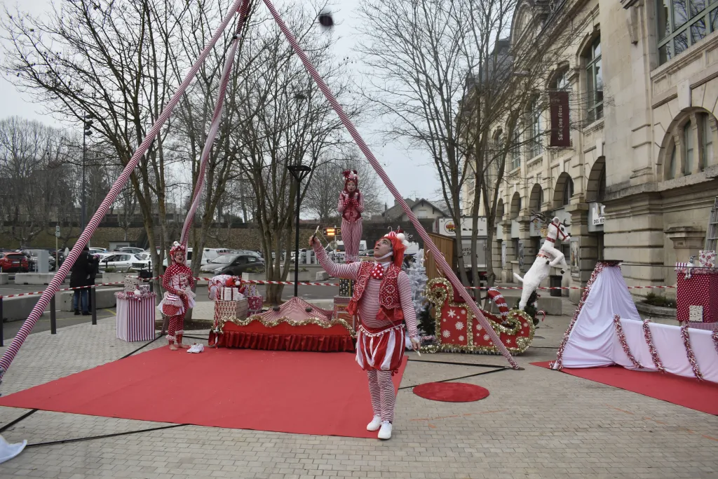 Spectacle Elfy en foly - Sur Mesure Spectacles