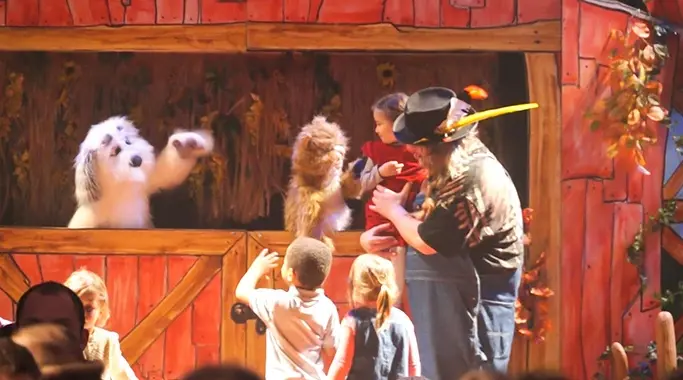 Funny Farmer Show - Spectacle pour enfants - Sur Mesure Spectacles