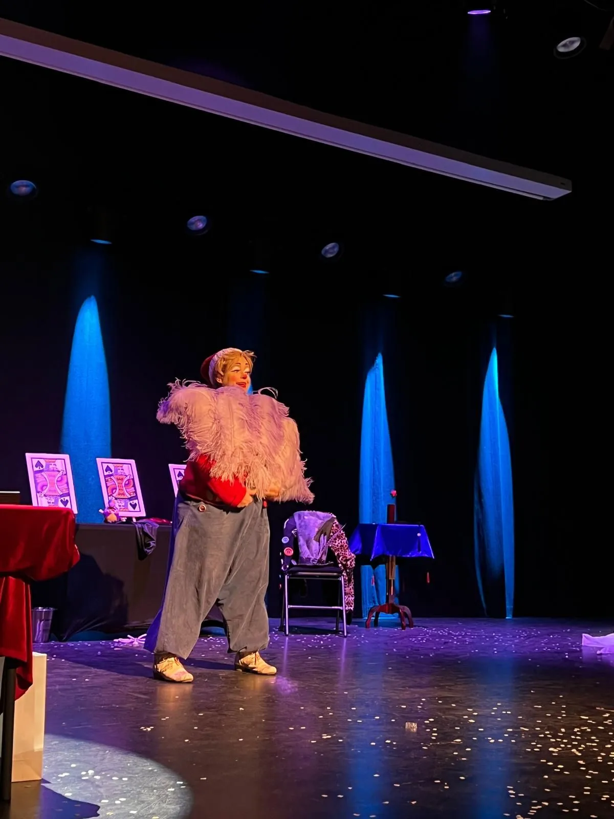 Le Christmas de Madame Clown - Spectacle pour enfants - Sur Mesure Spectacles