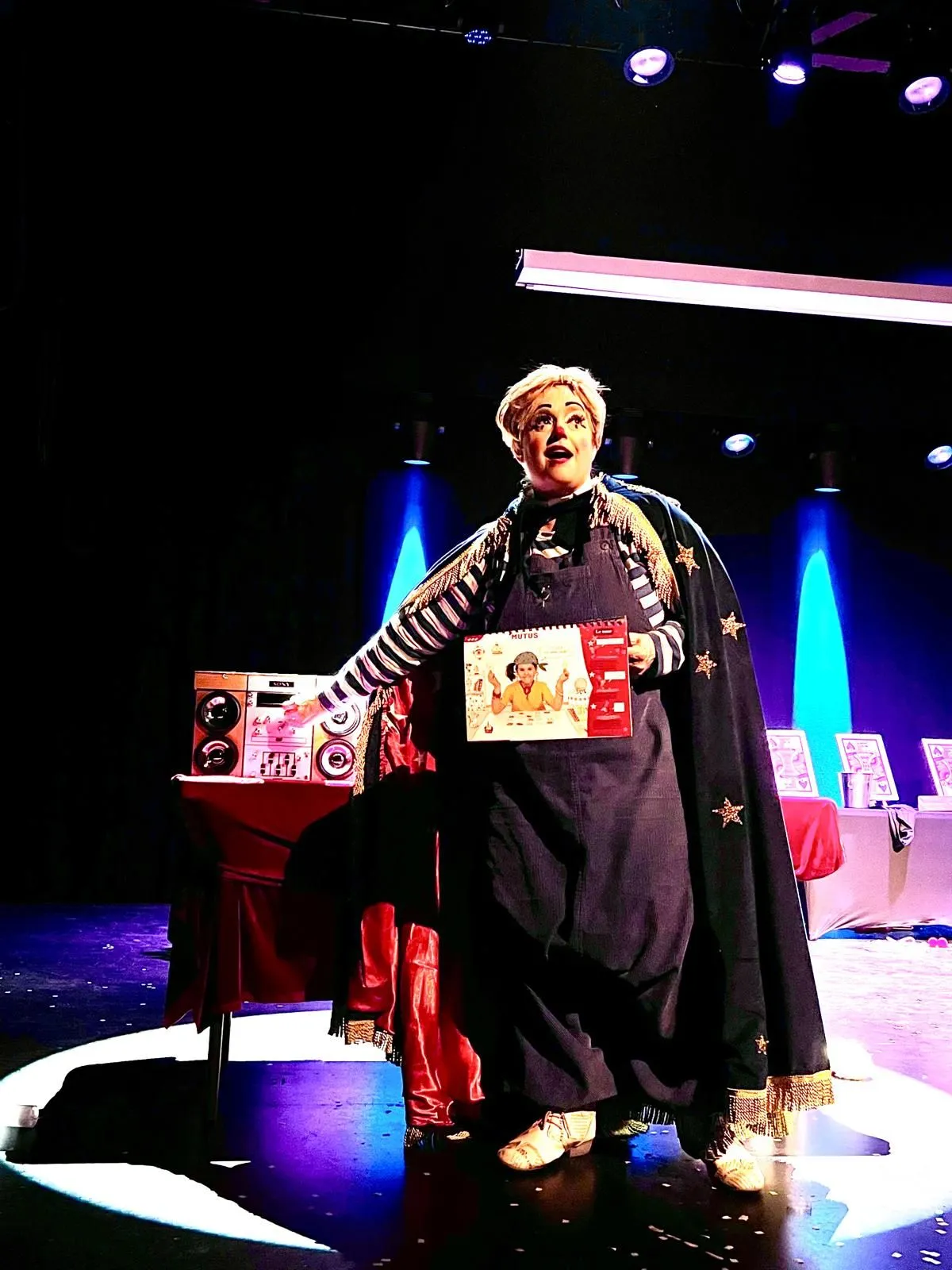 Le Christmas de Madame Clown - Spectacle pour enfants - Sur Mesure Spectacles