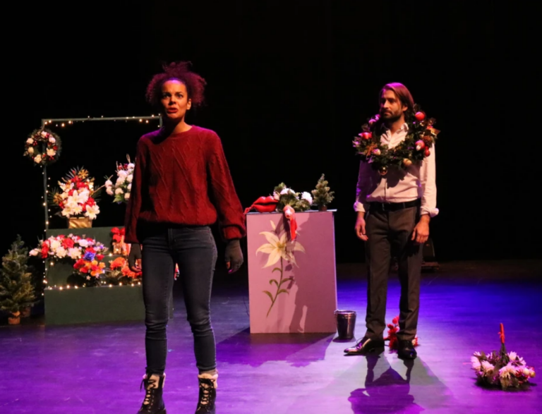 Pièce de théâtre "Noël au café de la Poste" - Sur Mesure Spectacles