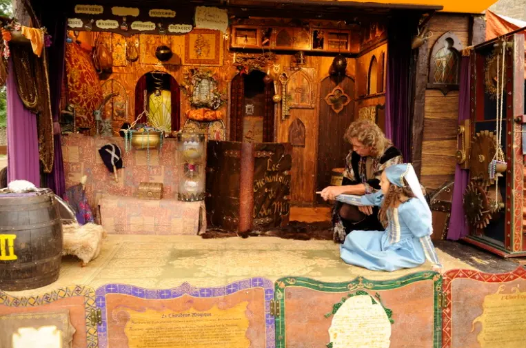 Secrets d'ailleurs - Spectacle pour enfants - Sur Mesure Spectacles
