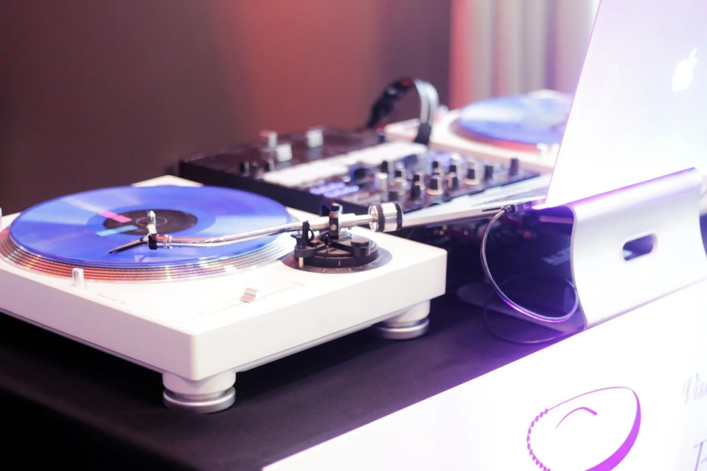 Bar à vinyl - Sur Mesure Spectacles