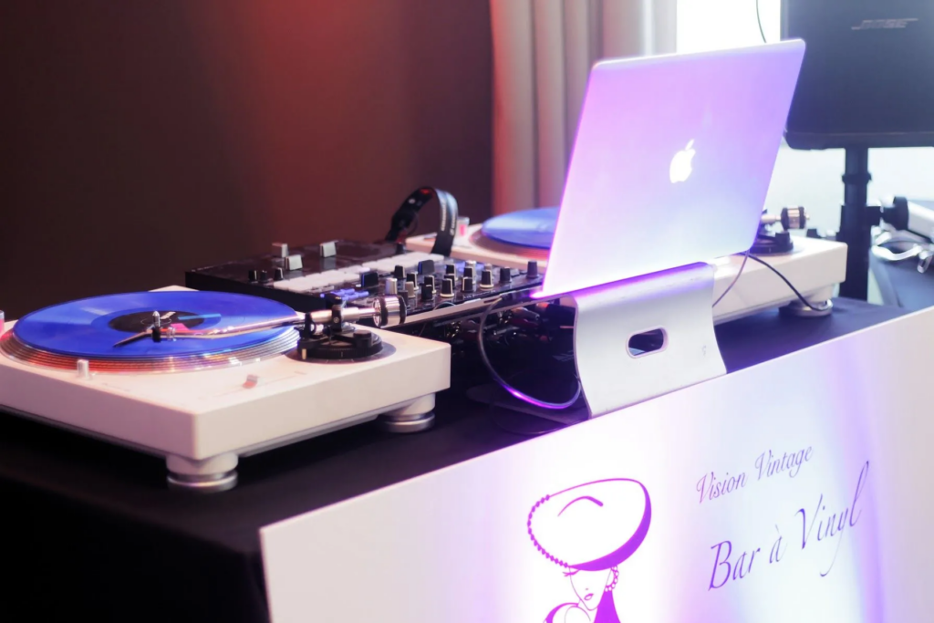 Bar à vinyl - Sur Mesure Spectacles