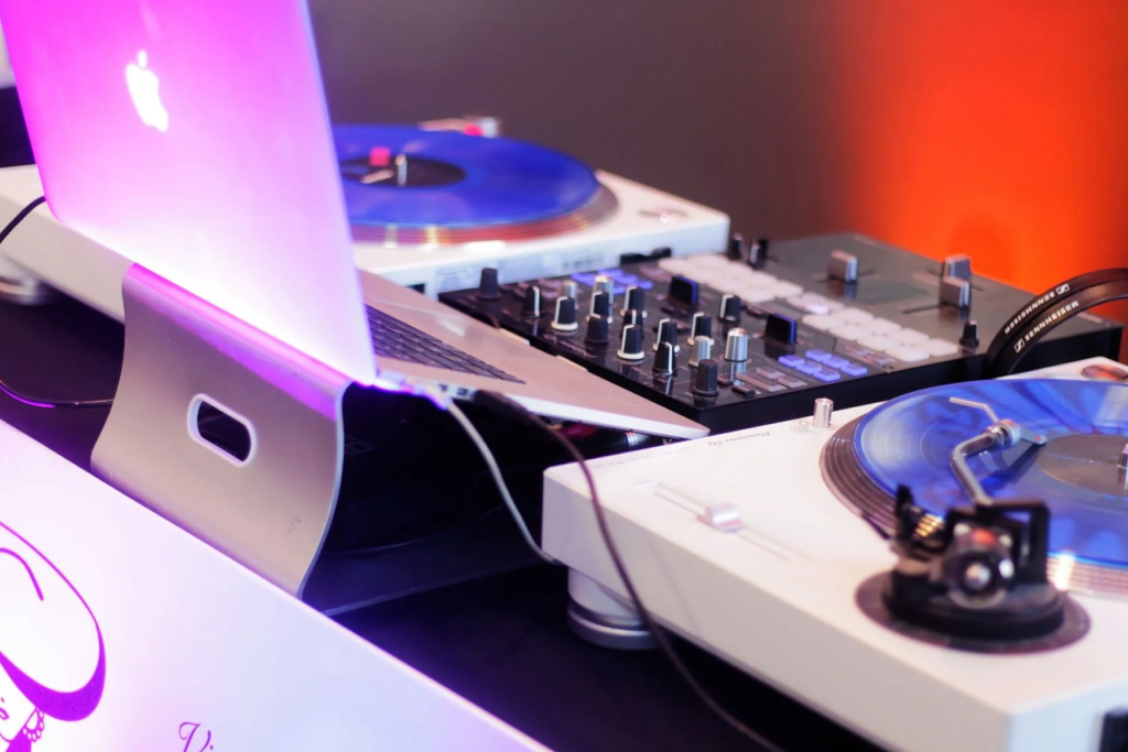 Bar à vinyl - Sur Mesure Spectacles