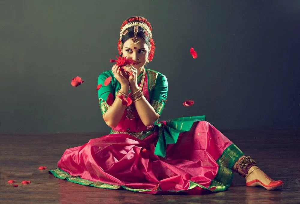 Danseuse Bollywood - Sur Mesure Spectacles