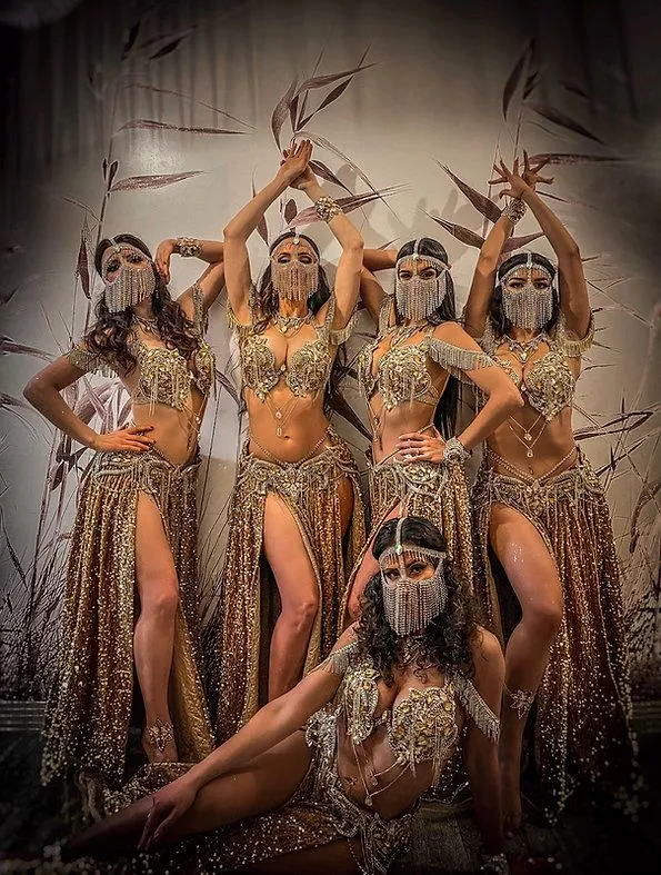 Danseuse Orientale - Spectacle de variété - Sur Mesure Spectacles
