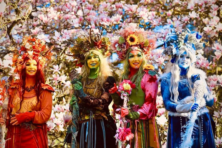 Les Dryades - Echassiers en déambulation - Théâtre de rue - Sur Mesure Spectacles