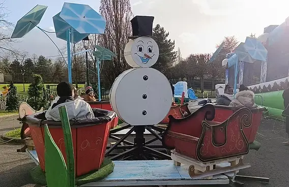 Manège de Noël - Manège écologique - - Sur Mesure Spectacles