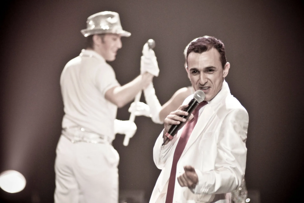 Vintage tour - Show live - Sur Mesure Spectacles