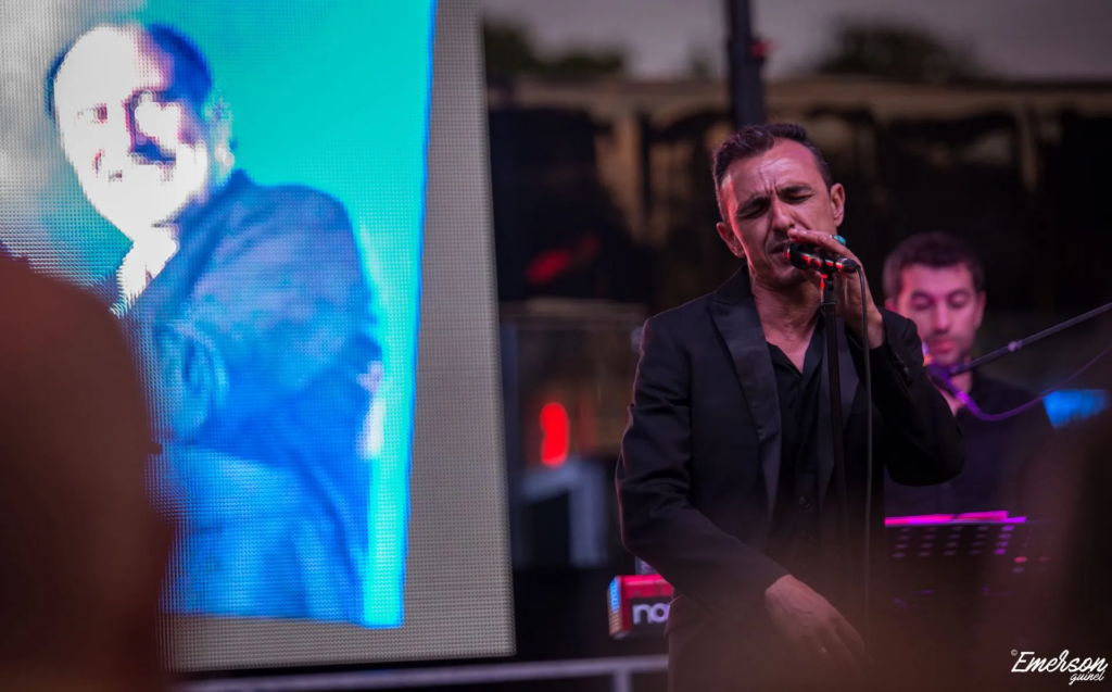 Vintage tour - Show live - Sur Mesure Spectacles