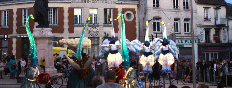 Les Gardiens des rêves - Spectacle fixe et déambulatoire - Sur Mesure Spectacles