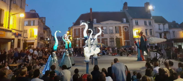 Les Gardiens des rêves - Spectacle fixe et déambulatoire - Sur Mesure Spectacles