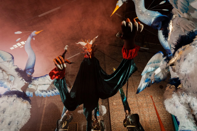 Les Gardiens des rêves - Spectacle fixe et déambulatoire - Sur Mesure Spectacles
