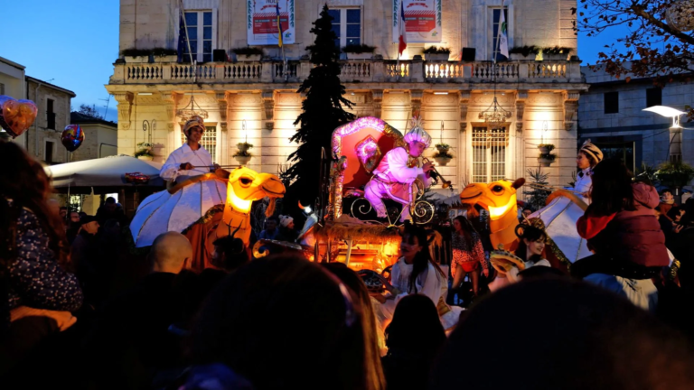 Au coeur du désert - Spectacle fixe et déambulatoire - Sur Mesure Spectacles