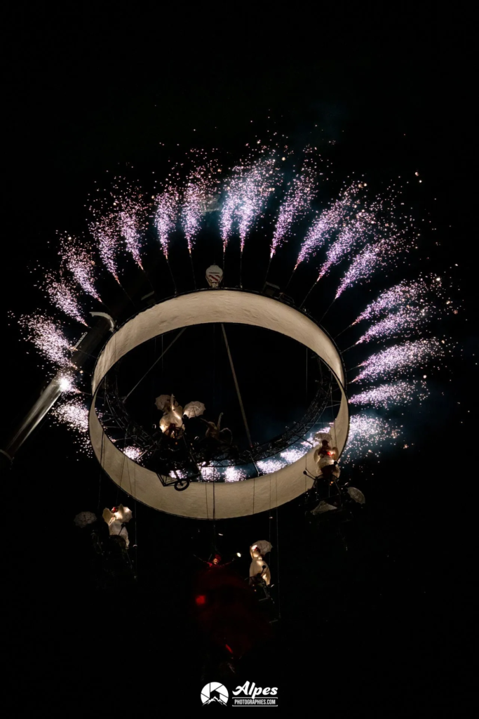 Le Jardin des Anges - Spectacle fixe et déambulatoire - Sur Mesure Spectacles