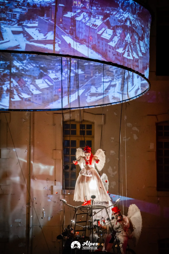 Le Jardin des Anges - Spectacle fixe et déambulatoire - Sur Mesure Spectacles