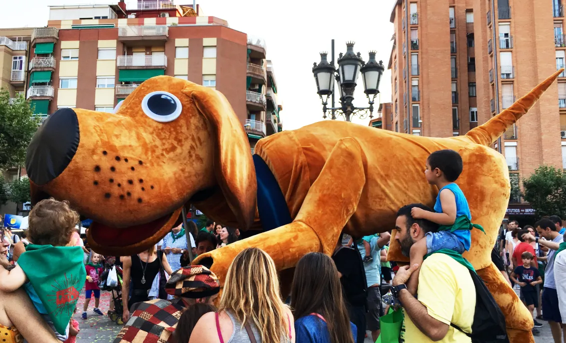 Le petit Lilo - Spectacle fixe et déambulatoire - Sur Mesure Spectacles