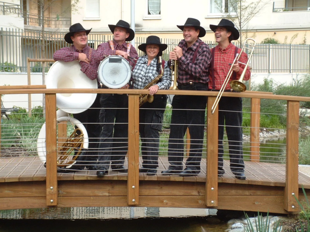Les Crazy Farmers - Ambiance musicale  - Sur  Mesure Spectacles