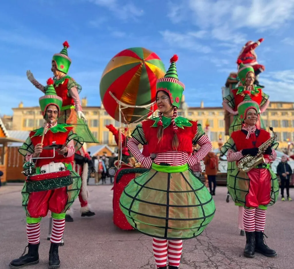 Noël Enchanté - Ambiance musicale  - Sur  Mesure Spectacles