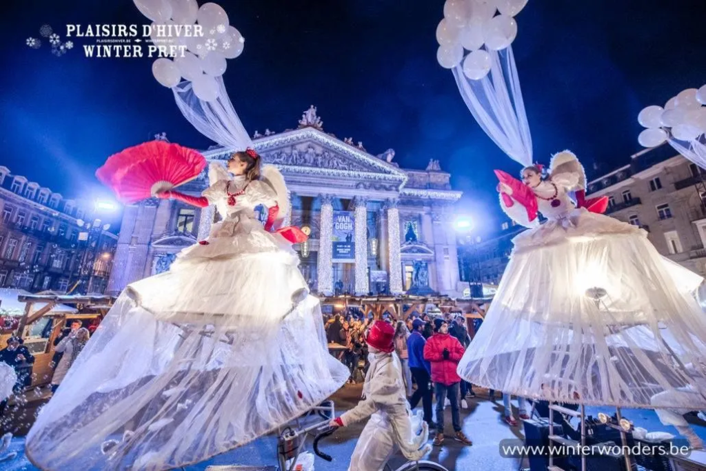 La Parade à Vélo - Spectacle fixe et déambulatoire - Sur Mesure Spectacles