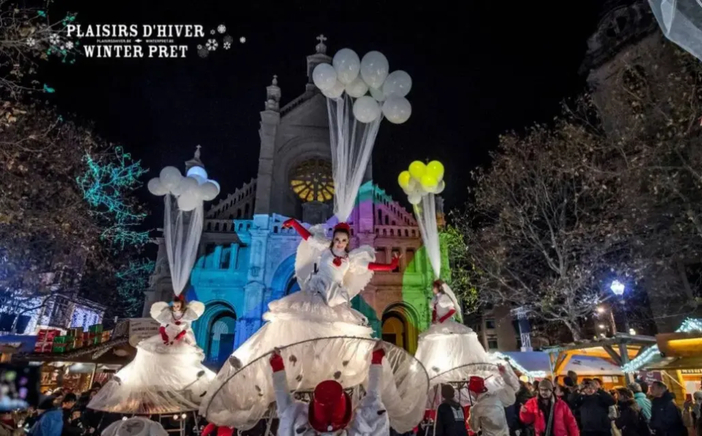 La Parade à Vélo - Spectacle fixe et déambulatoire - Sur Mesure Spectacles